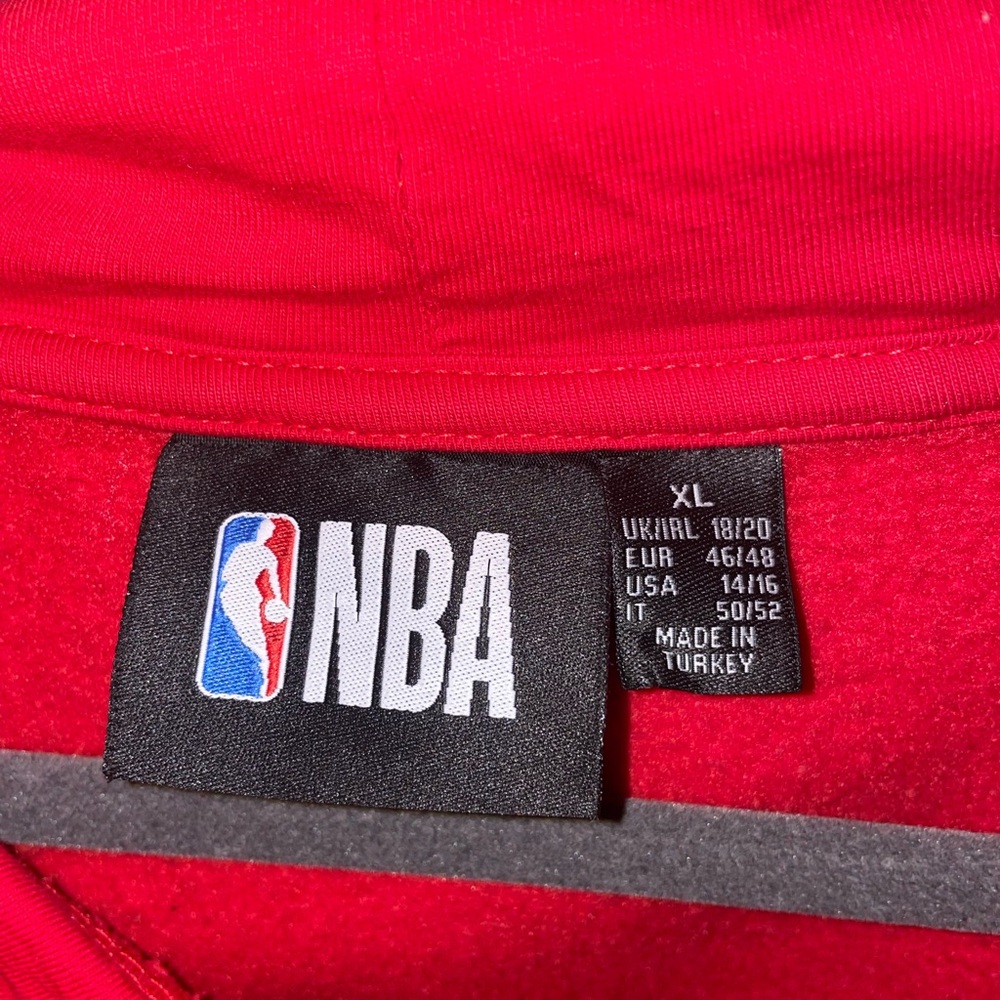 Bulls Sweatshirt - Picture 3 of 3